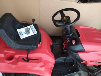 Zahradní traktůrek HECHT - 4