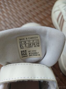 Tenisky Adidas vel.34 - 4