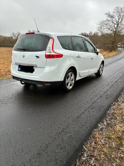 Renault Megane scenic - 4