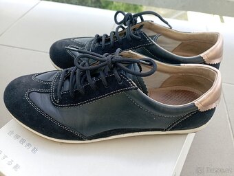 Dámské kožené tenisky - 4