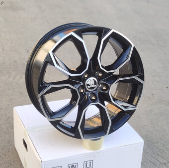 Alu kola 5x112 17 -/- 5x112 r17 et40 nebo et49 - 4
