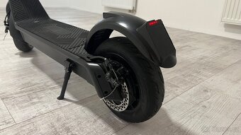 Elektrická koloběžka CORY COOL – výkon 500W, dojezd 70km - 4