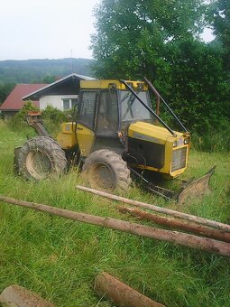 Lesné kolový traktor Hittner 55 v - 4