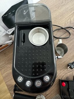 Kávovar SENCOR 4700BK Espresso 1rok v záruce - 4