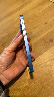 Prodám modrý iPhone 13 mini 128GB - 4