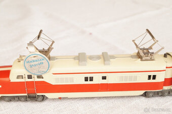 LOKOMOTIVY, Märklin ST 800, železniční vagón, červeno-krémov - 4