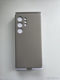 Prodám kryty na Samsung Galaxy S24 Ultra - 4