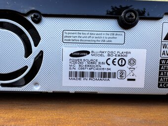Blu-ray přehrávač Samsung BD-E8300 - 4