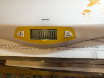 Dětská kojenecká váha Beurer BY80 - 4