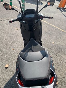 Piaggio beverly 400 - 4