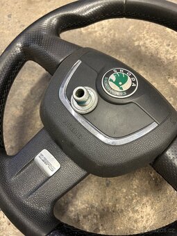 Octavia 2 RS volant - 4