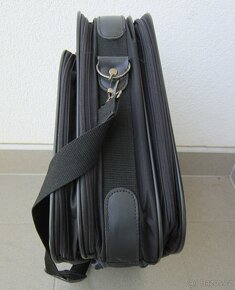 Víeúčelová cestovní taška - 4