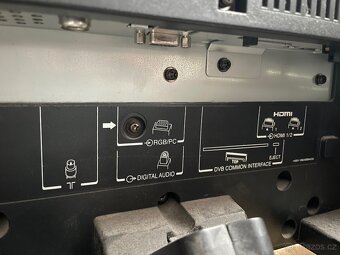 Tv Toshiba LCD - 4