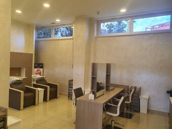 K pronájmu pracovní místa v plně vybaveném kosmetickém salon - 4