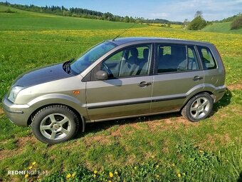 Ford Fusion - 4