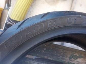 Prodám pneu Metzeler roadtec 01 rozměry 190/50 zr17 - 4