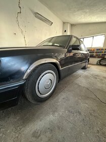 Mercedes-Benz 250D sedan rok 1990 - 4