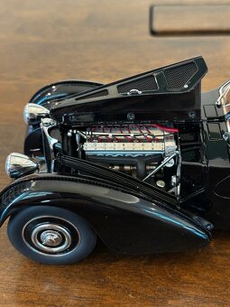 1/18 Autoart Signature Bugatti Type 57 SC Atlantic - 4
