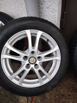 Prodám zimní kola Ford 205/55R16 - 4