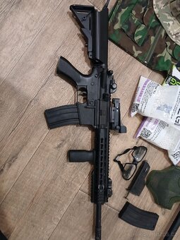 Airsoft zbraně a potřeby - 4