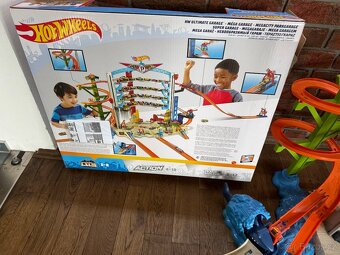 Hot Wheels mega garáž - 4