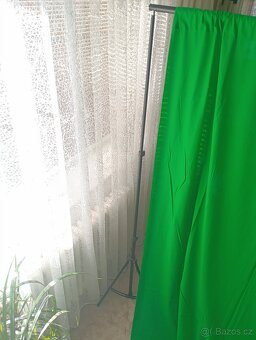 Zelené fotopozadí 3 x 3 m + podpěrný systém 3 m - 4