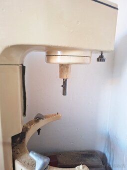 Robot - hnětač - míchací stroj - 4