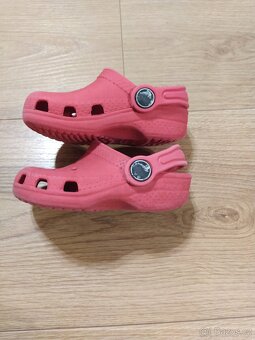 Crocs 20 - 4