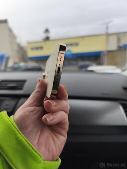 IPhone 14 Pro top stav - 4