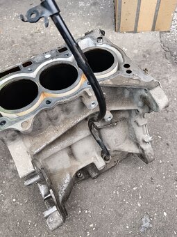 Daihatsu Cuore, motor 1 KR - 4