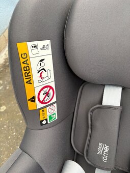 Autosedačka Britax Romer Dualfix M Plus jako nová - 4