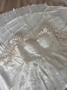 Svatební šaty pro plnoštíhlé - 4