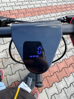 Elektrická koloběžka EASYBIKE X15 PHANTOM - 4