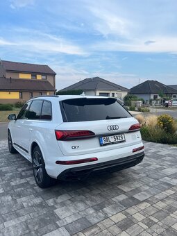 2022 Audi Q7 s line quattro - 4