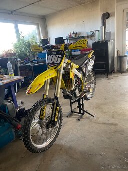 Suzuki RMZ 250 - 4