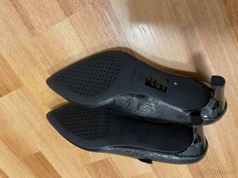 Nové dámske lodičky Geox vel. 37 - 4