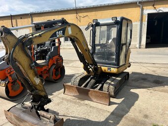 Caterpillar 2,8 tun 302,5 - 4