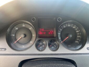 VW Passat b6 2.0 TDi - 4