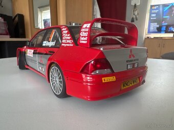Mitsubishi Lancer Evolution - 4
