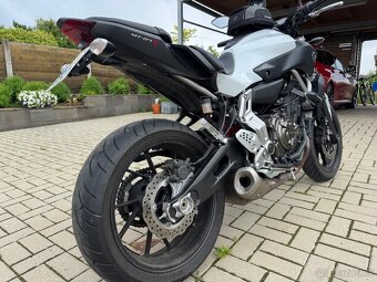 Yamaha MT 07 - 4