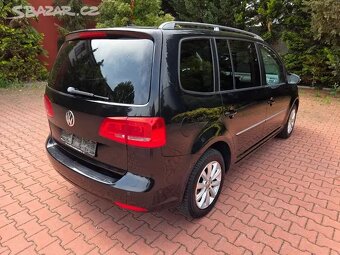 VW Touran 2.0TDI 103kW,Highline,7.míst,webasto,serviska - 4