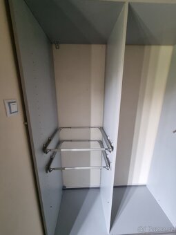 Šatní skříň - 4