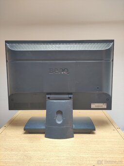 đź–Ą LCD monitor BenQ FP92Wa (model Q9W5) – 19", funkÄŤnĂ, VGA - 4