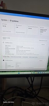 Menší HP počítač I5 Windows 11 - 4