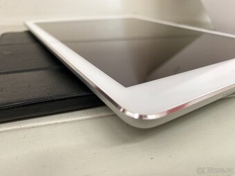 Apple iPad 10.2 (2020), 32GB Wi-Fi + Cellular - 4