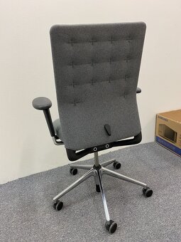 Kancelářská židle Vitra ID Trim Pc 31300,- NOVÁ - 4