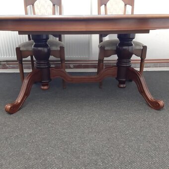 Jídelní oválný stůl, rozkládací a 4 židle - 4