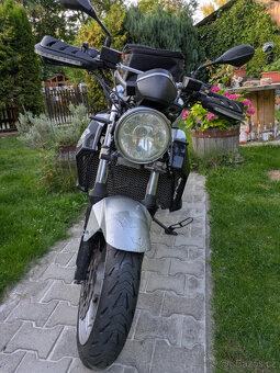 Suzuki SV 1000 - 4