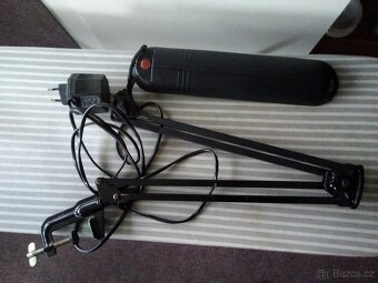 Zářivková lampička, nastavitelná s adaptérem černá. - 4