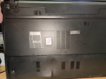 prodám notebook Asus x55c, Intel Core i3 2,4GHz, SSD - 4